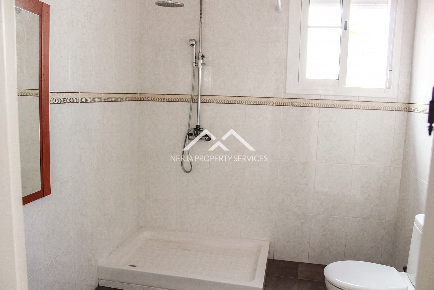 4 Zimmer Doppelhaus zu verkaufen in Frigiliana mit Pool Garage - 415.000 € (Ref: 10140166)