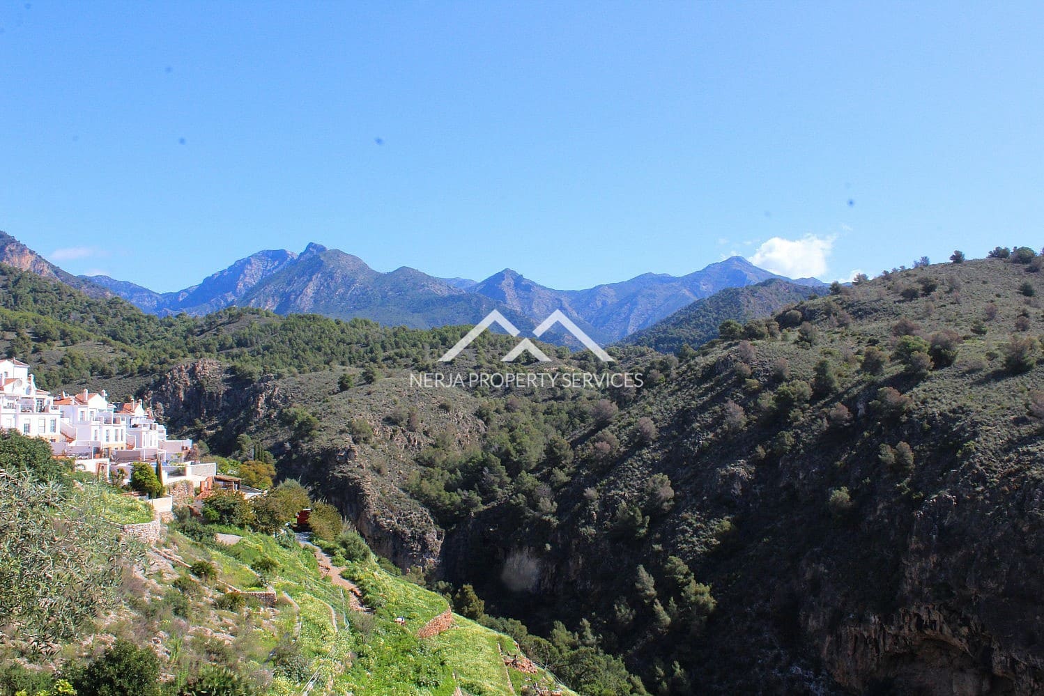 4 Zimmer Doppelhaus zu verkaufen in Frigiliana mit Pool Garage - 415.000 € (Ref: 10140166)