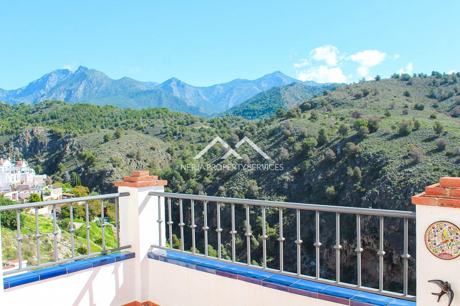 4 Zimmer Doppelhaus zu verkaufen in Frigiliana mit Pool Garage - 415.000 € (Ref: 10140166)