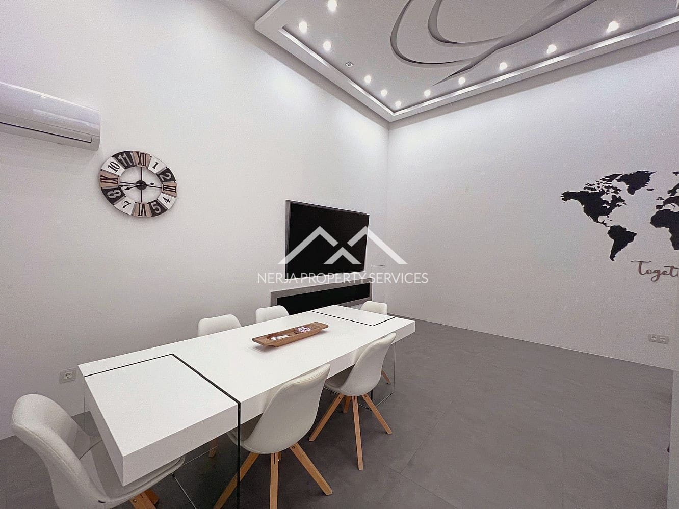 3 bedroom Villa for rent in Frigiliana with pool garage - € 3,000 (Ref: 10140307)