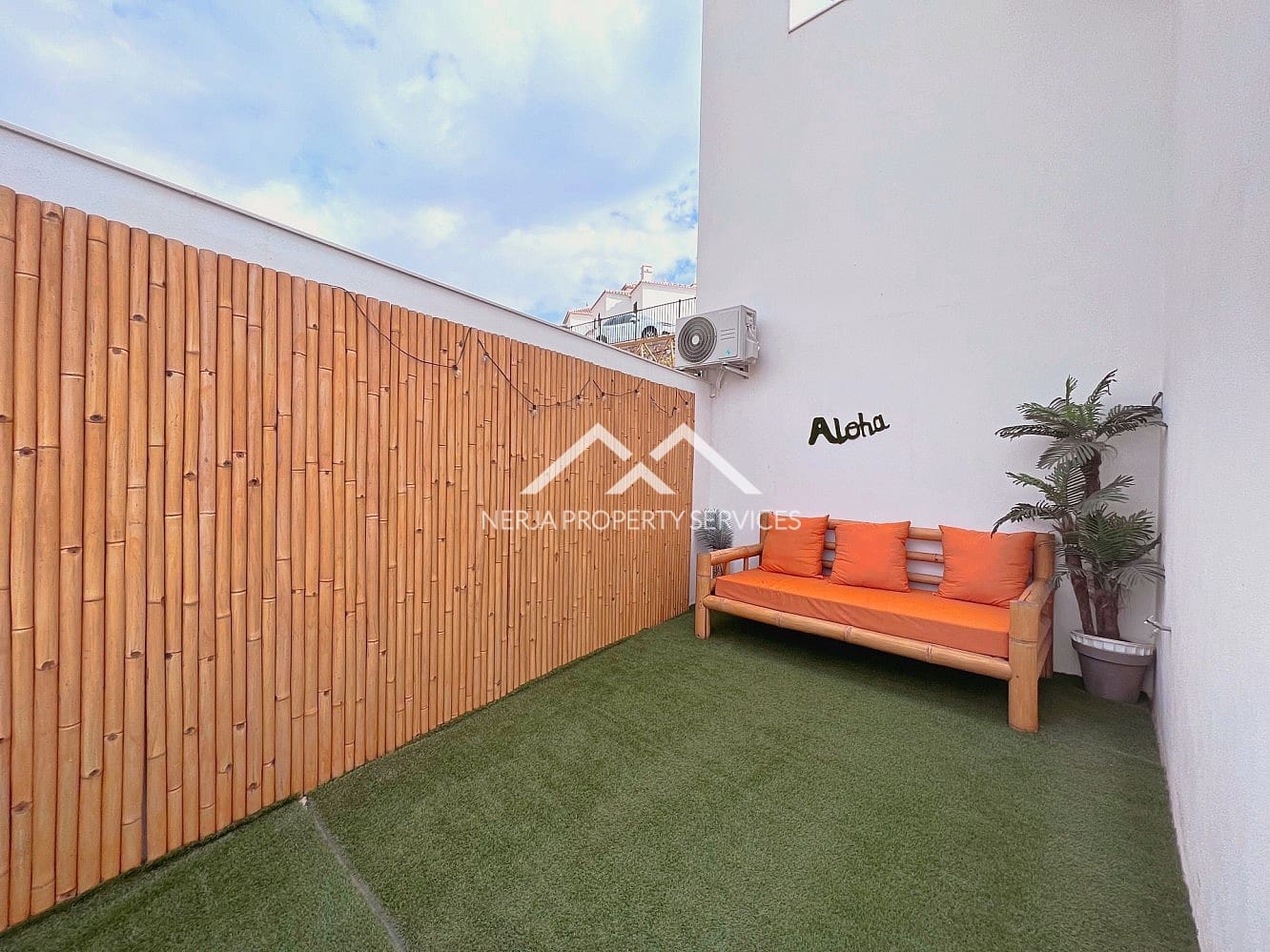 3 bedroom Villa for rent in Frigiliana with pool garage - € 3,000 (Ref: 10140307)