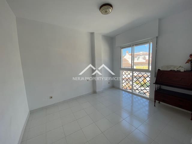 2 bedroom Townhouse for rent in El Peñoncillo, Torrox with garage - € 850 (Ref: 10163811)