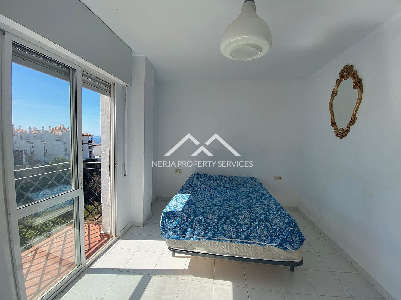 2 bedroom Townhouse for rent in Torrox-Costa with garage - € 850 (Ref: 10163811)