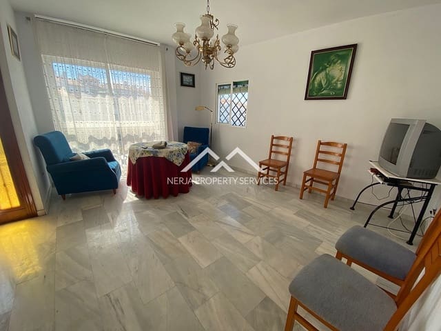 2 bedroom Townhouse for rent in El Peñoncillo, Torrox with garage - € 850 (Ref: 10163811)
