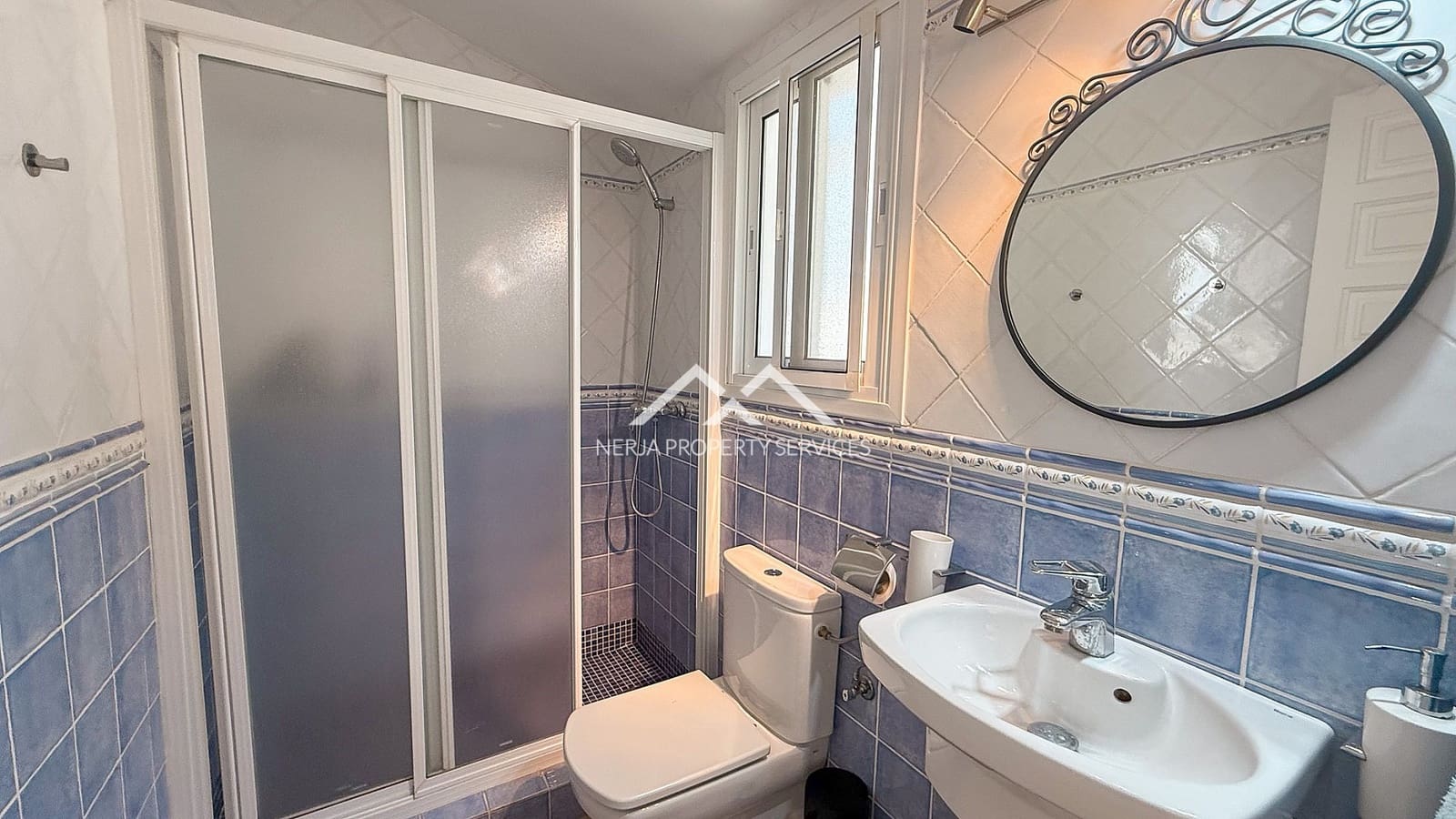 Chalet de 3 habitaciones en Frigiliana en venta con piscina garaje - 599.000 € (Ref: 10169245)