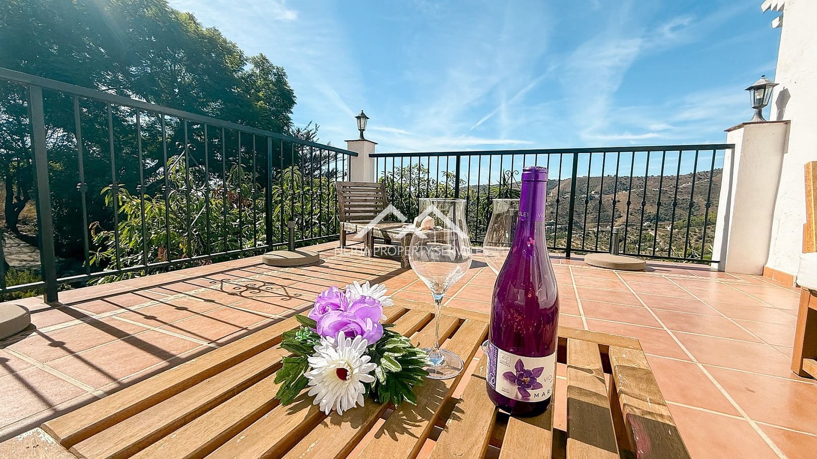 Chalet de 3 habitaciones en Frigiliana en venta con piscina garaje - 599.000 € (Ref: 10169245)