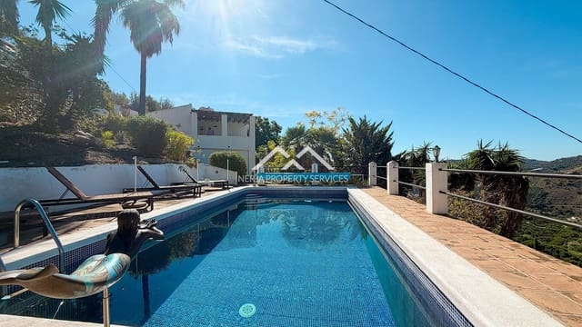 Chalet de 3 habitaciones en Frigiliana en venta con piscina garaje - 599.000 € (Ref: 10169245)