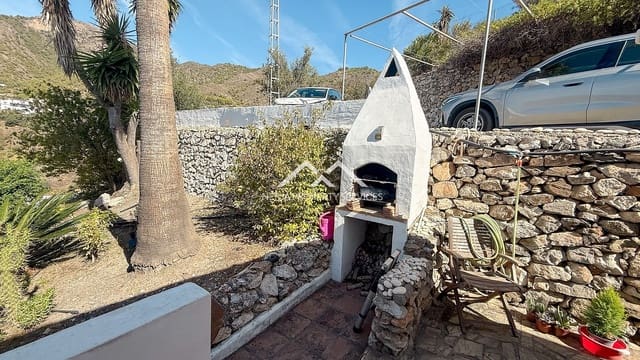 Chalet de 3 habitaciones en Frigiliana en venta con piscina garaje - 599.000 € (Ref: 10169245)