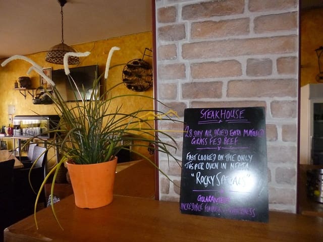 Commercieel te koop in Centro, Nerja met zwembad - € 549.000 (Ref: 4452343)