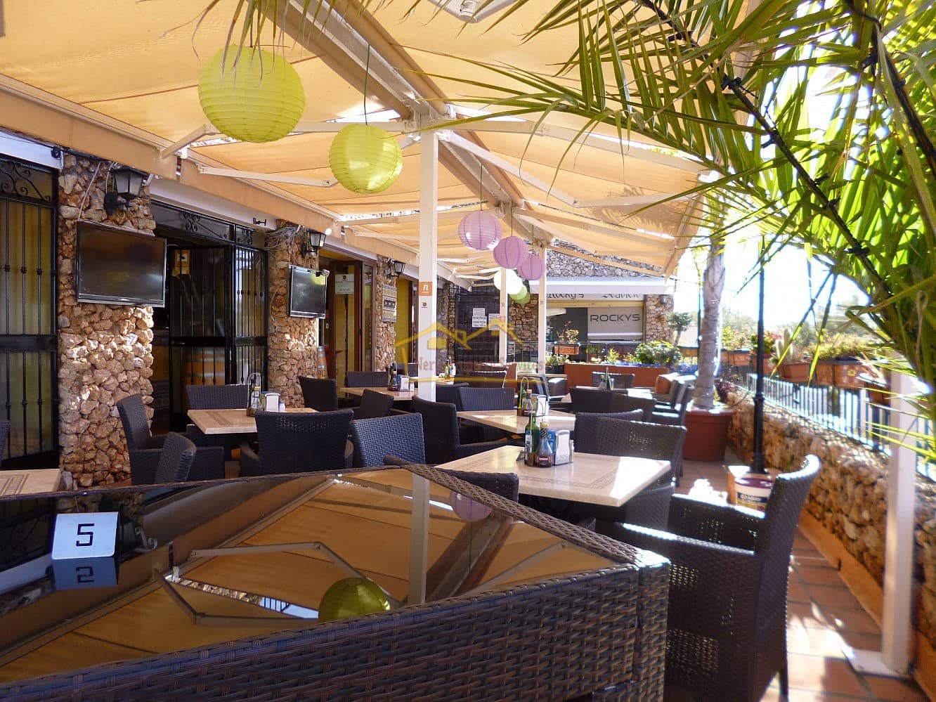 Erhverv til salg i Nerja med swimmingpool - € 549.000 (Ref: 4452343)