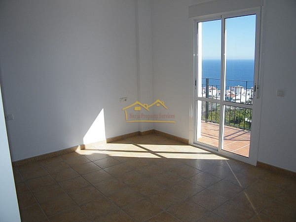 3 soveværelse Villa til salg i Centro, Nerja med garage - € 598.000 (Ref: 4452352)