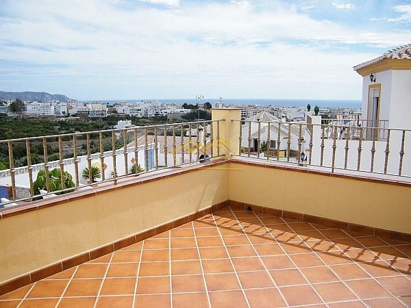 7 soverom Villa til salgs i Nerja med svømmebasseng garasje - € 769 900 (Ref: 4452360)