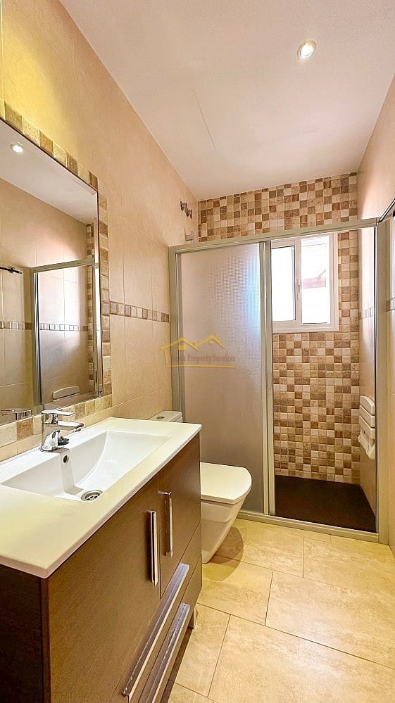 4 soveværelse Villa til salg i Maro med swimmingpool - € 365.000 (Ref: 4452434)