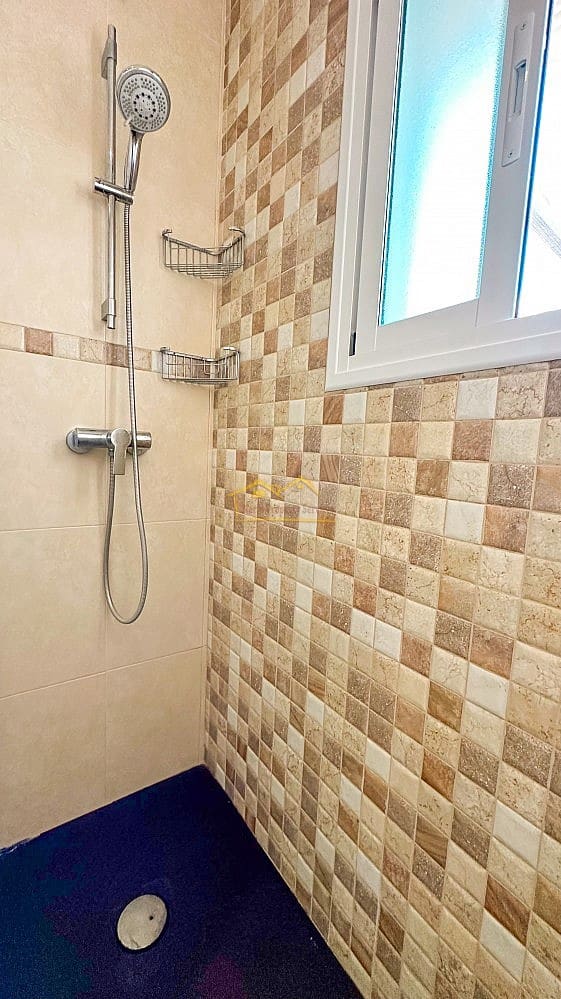 4 soveværelse Villa til salg i Maro med swimmingpool - € 365.000 (Ref: 4452434)