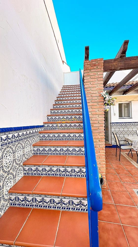 4 soveværelse Villa til salg i Maro med swimmingpool - € 365.000 (Ref: 4452434)