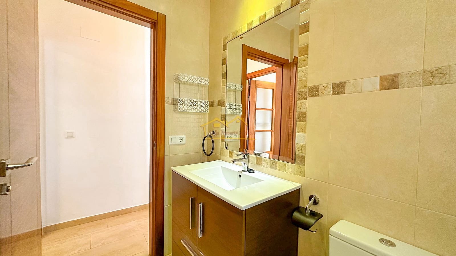 4 soveværelse Villa til salg i Maro med swimmingpool - € 365.000 (Ref: 4452434)