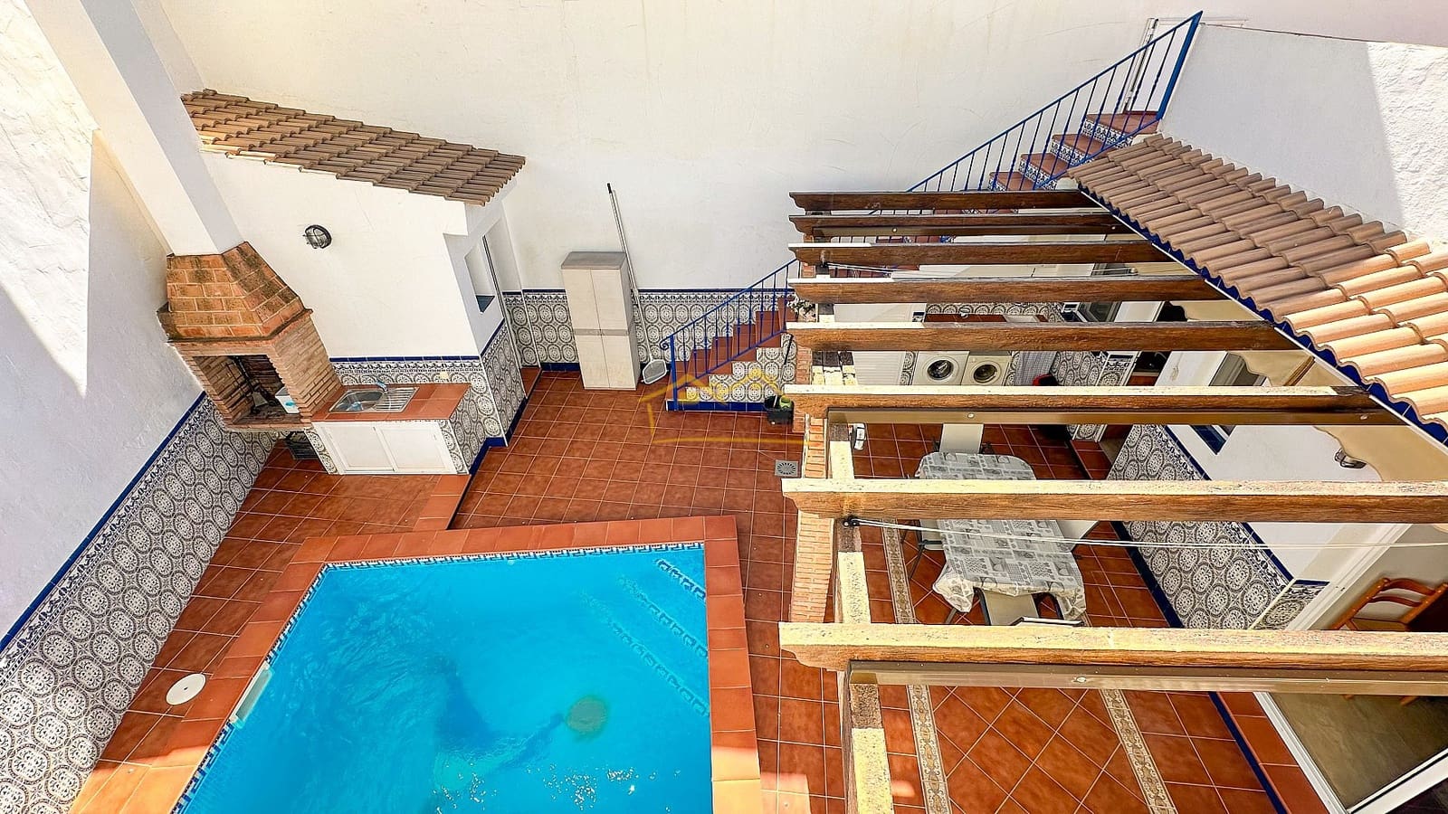 4 soveværelse Villa til salg i Maro med swimmingpool - € 365.000 (Ref: 4452434)