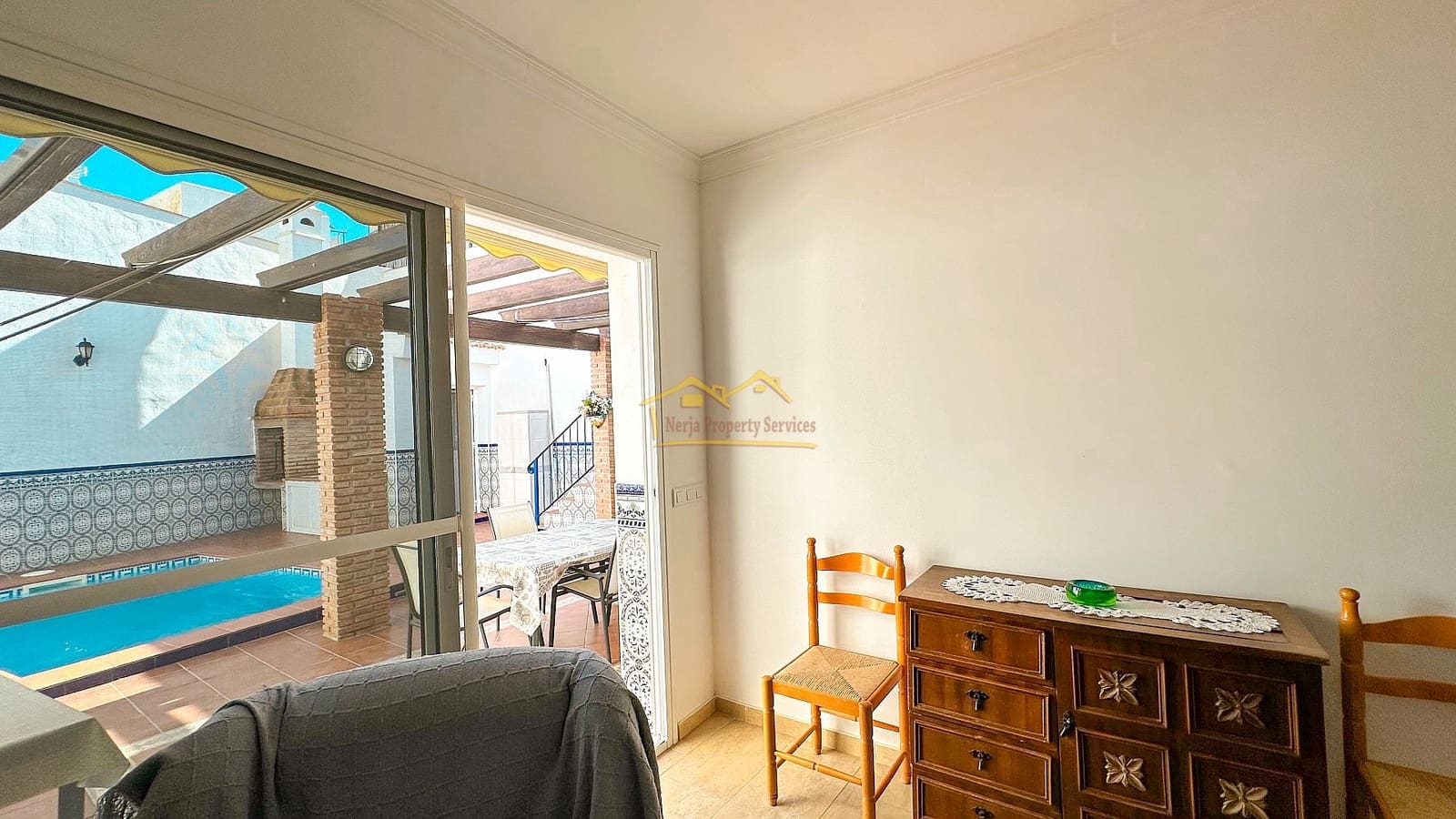 4 soveværelse Villa til salg i Maro med swimmingpool - € 365.000 (Ref: 4452434)