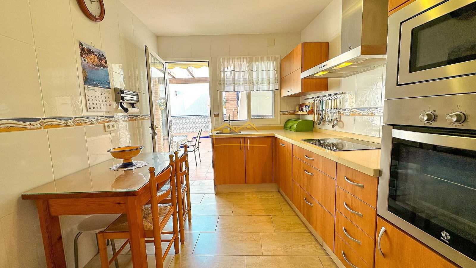 4 soveværelse Villa til salg i Maro med swimmingpool - € 365.000 (Ref: 4452434)