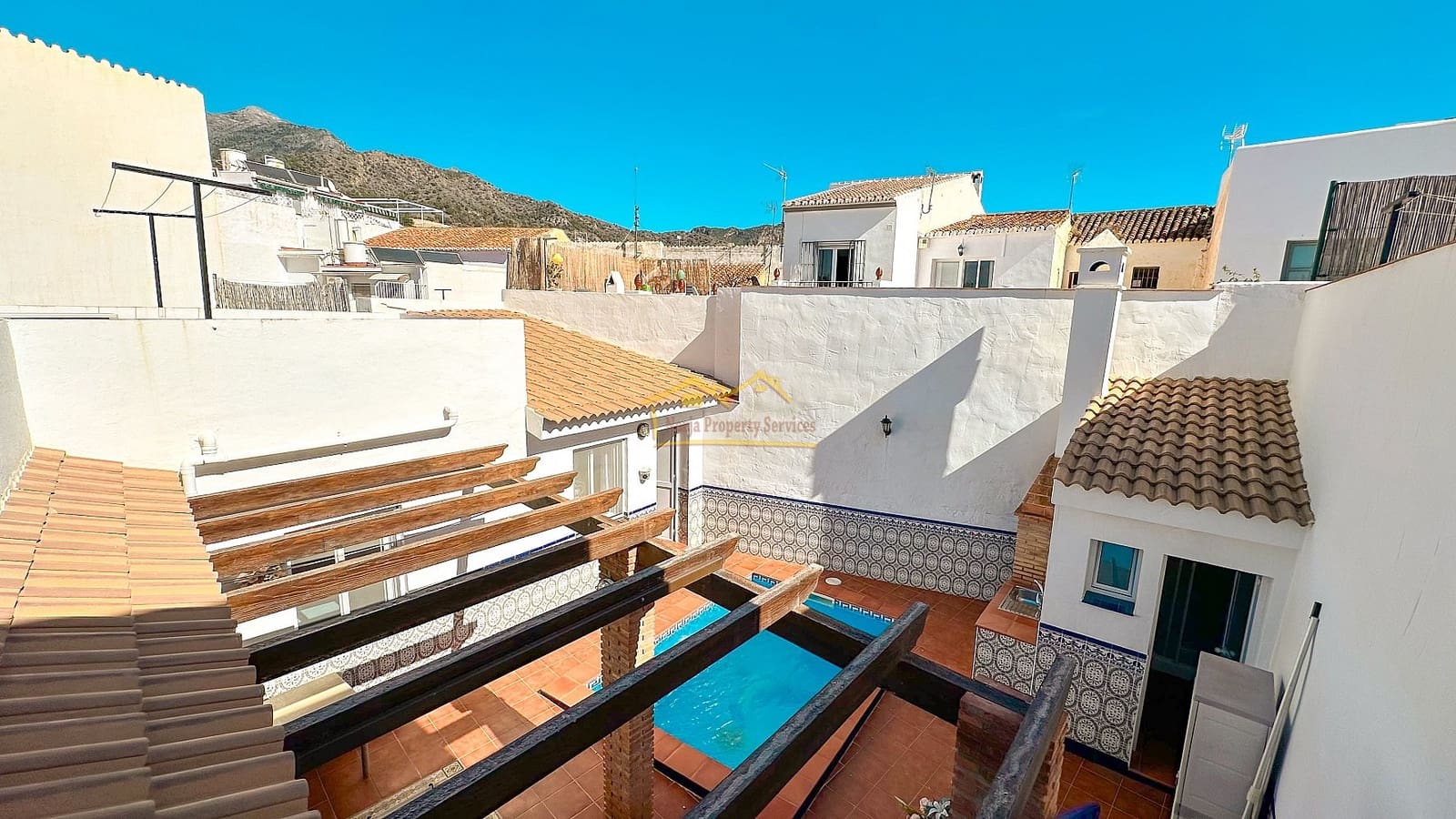 4 soveværelse Villa til salg i Maro med swimmingpool - € 365.000 (Ref: 4452434)