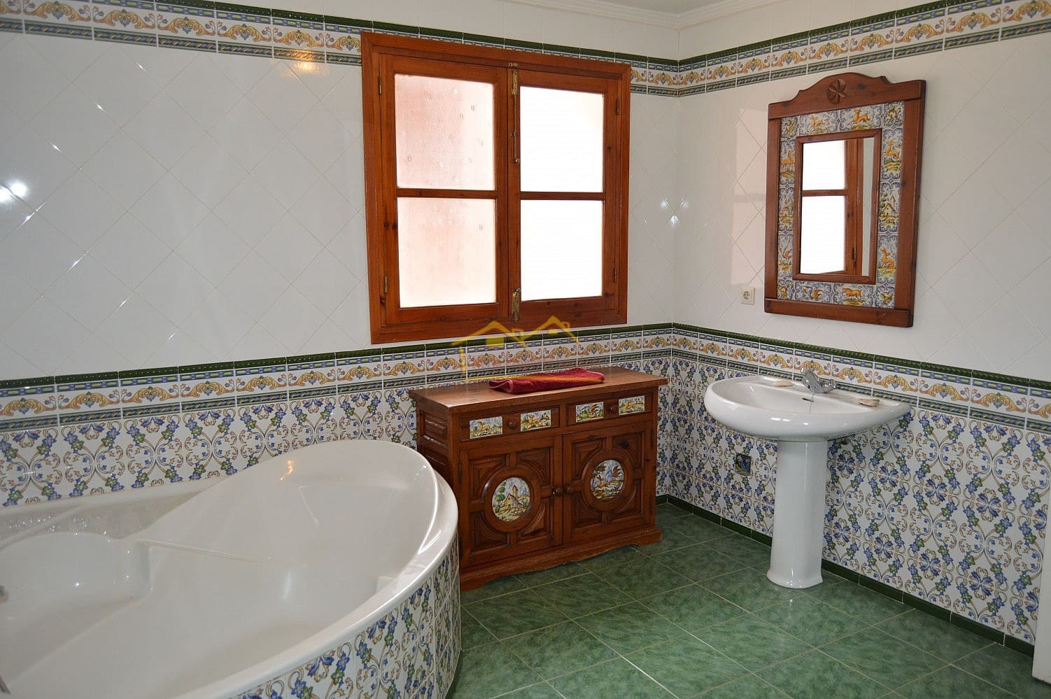 3 sypialnia Finka/Dom wiejski na sprzedaż w Nerja z basenem garażem - 995 000 € (Ref: 4452474)