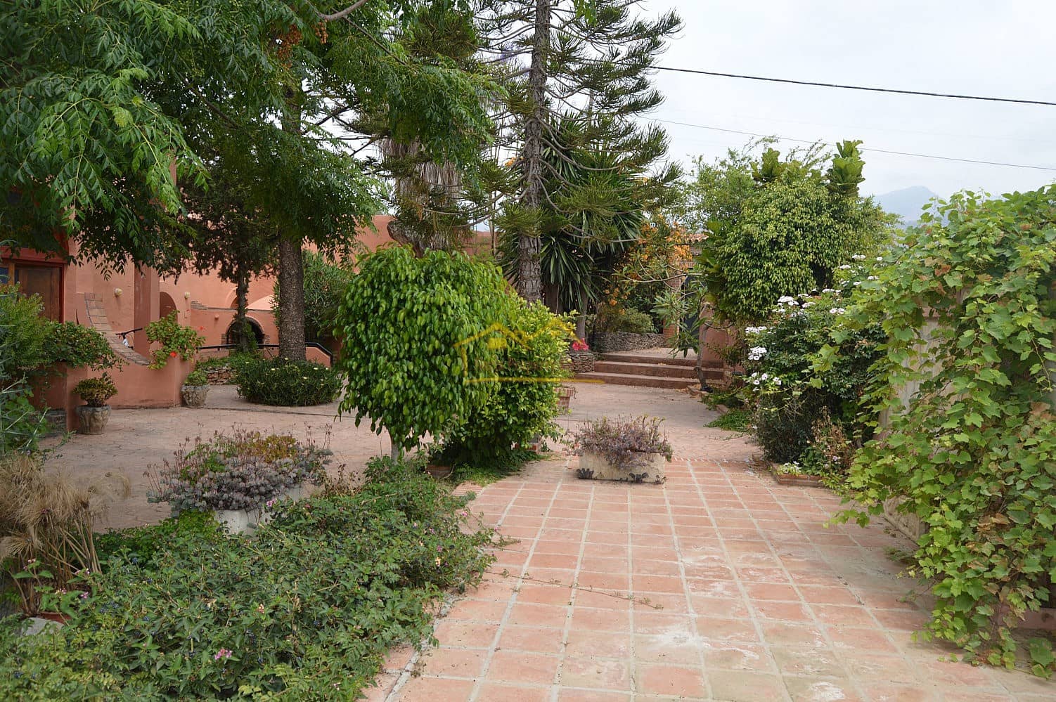 3 sypialnia Finka/Dom wiejski na sprzedaż w Nerja z basenem garażem - 995 000 € (Ref: 4452474)