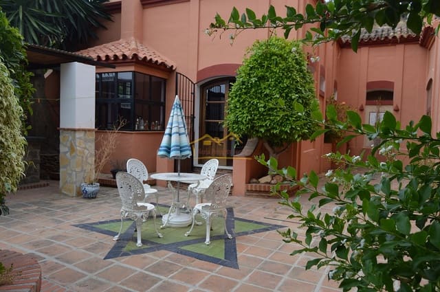 3 sovrum Finca/Hus på landet till salu i Centro, Nerja med pool garage - 1 200 000 € (Ref: 4452474)