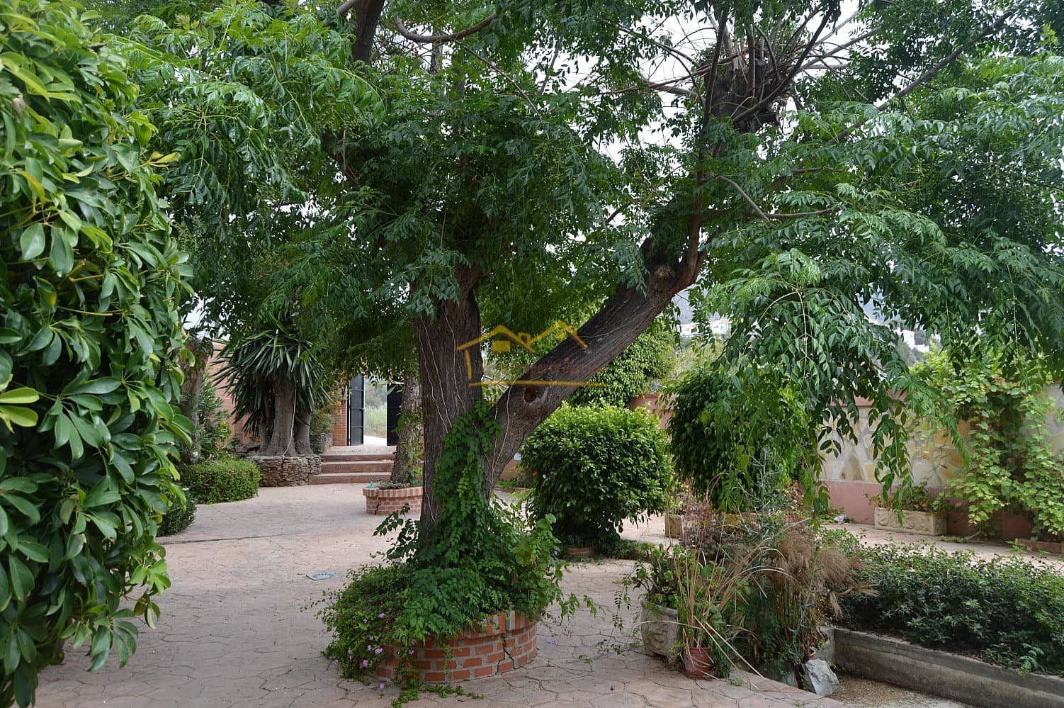 3 sypialnia Finka/Dom wiejski na sprzedaż w Nerja z basenem garażem - 995 000 € (Ref: 4452474)