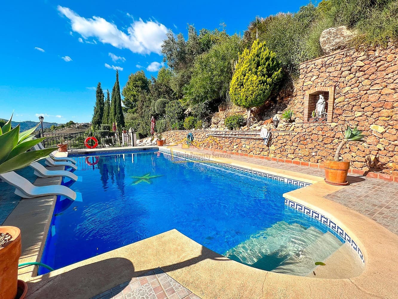 6 soverom Villa til salgs i Frigiliana med svømmebasseng garasje - € 1 200 000 (Ref: 4452515)