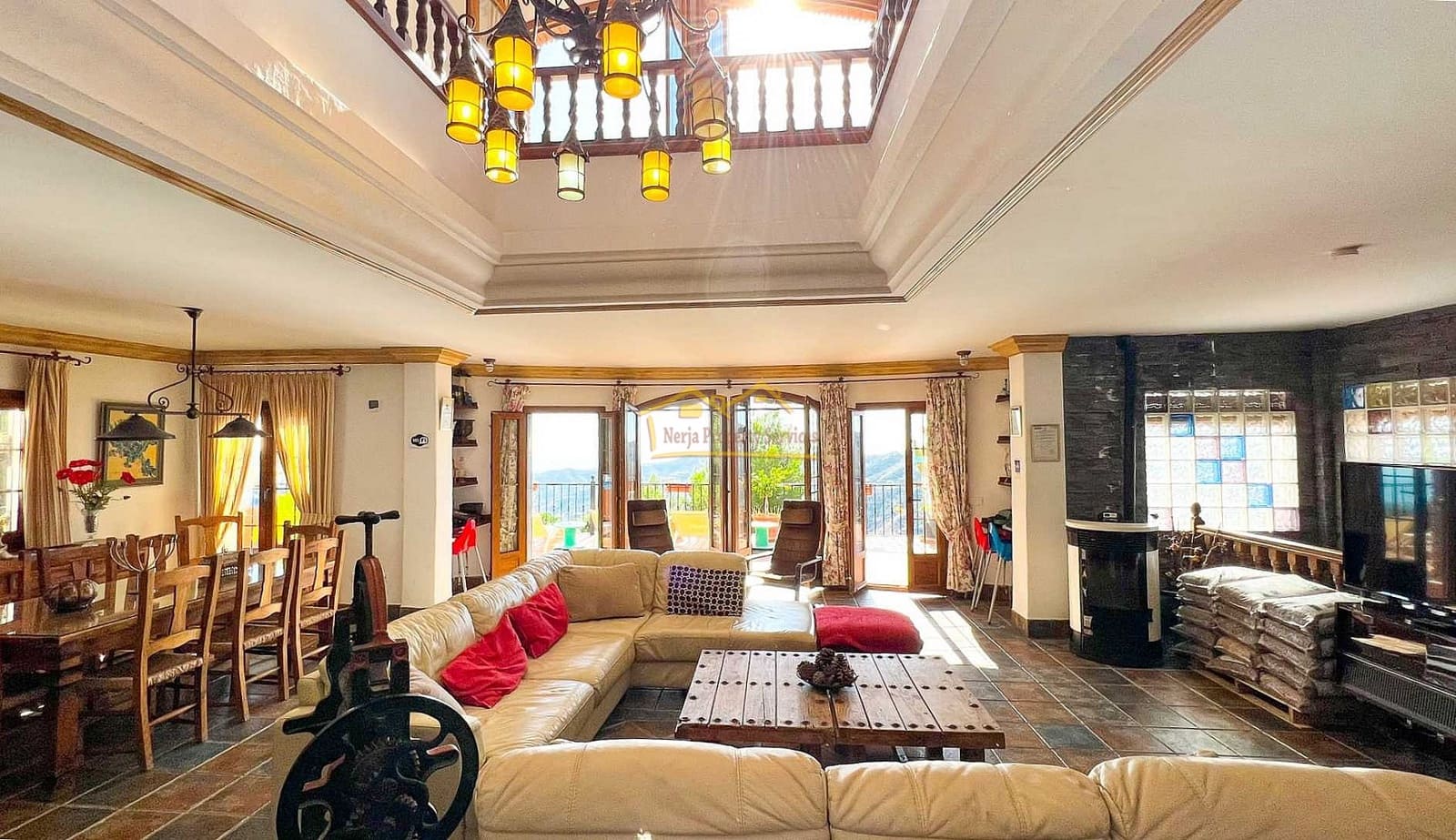 6 soverom Villa til salgs i Frigiliana med svømmebasseng garasje - € 1 200 000 (Ref: 4452515)