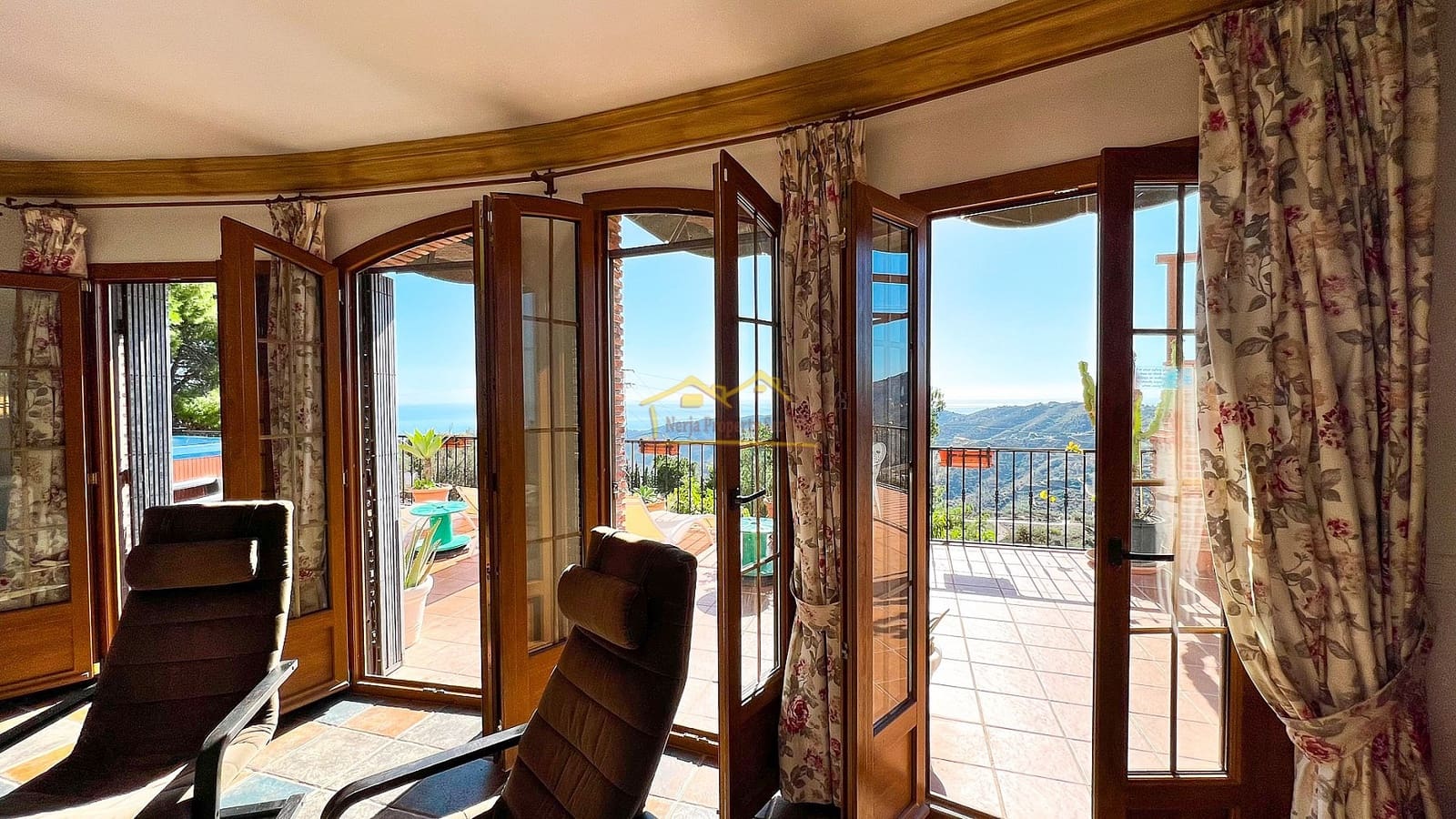 6 soverom Villa til salgs i Frigiliana med svømmebasseng garasje - € 1 200 000 (Ref: 4452515)