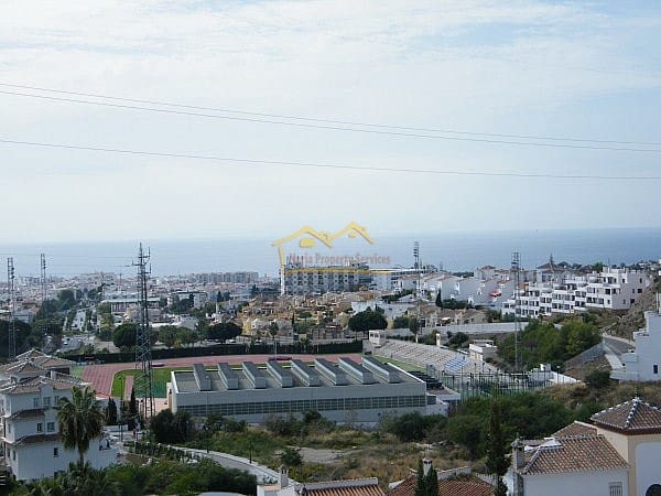 2 soveværelse Lejlighed til salg i Nerja med swimmingpool garage - € 327.000 (Ref: 4452530)