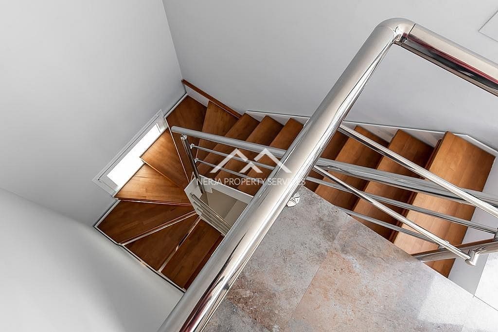 3 quarto Casa em Banda para arrendar em Nerja com piscina - 2 100 € (Ref: 4452538)