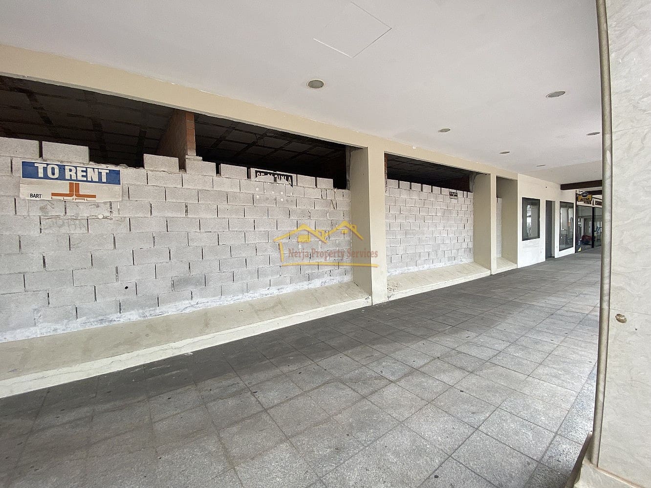 Erhverv til leje i Nerja - € 1.250 (Ref: 4452554)