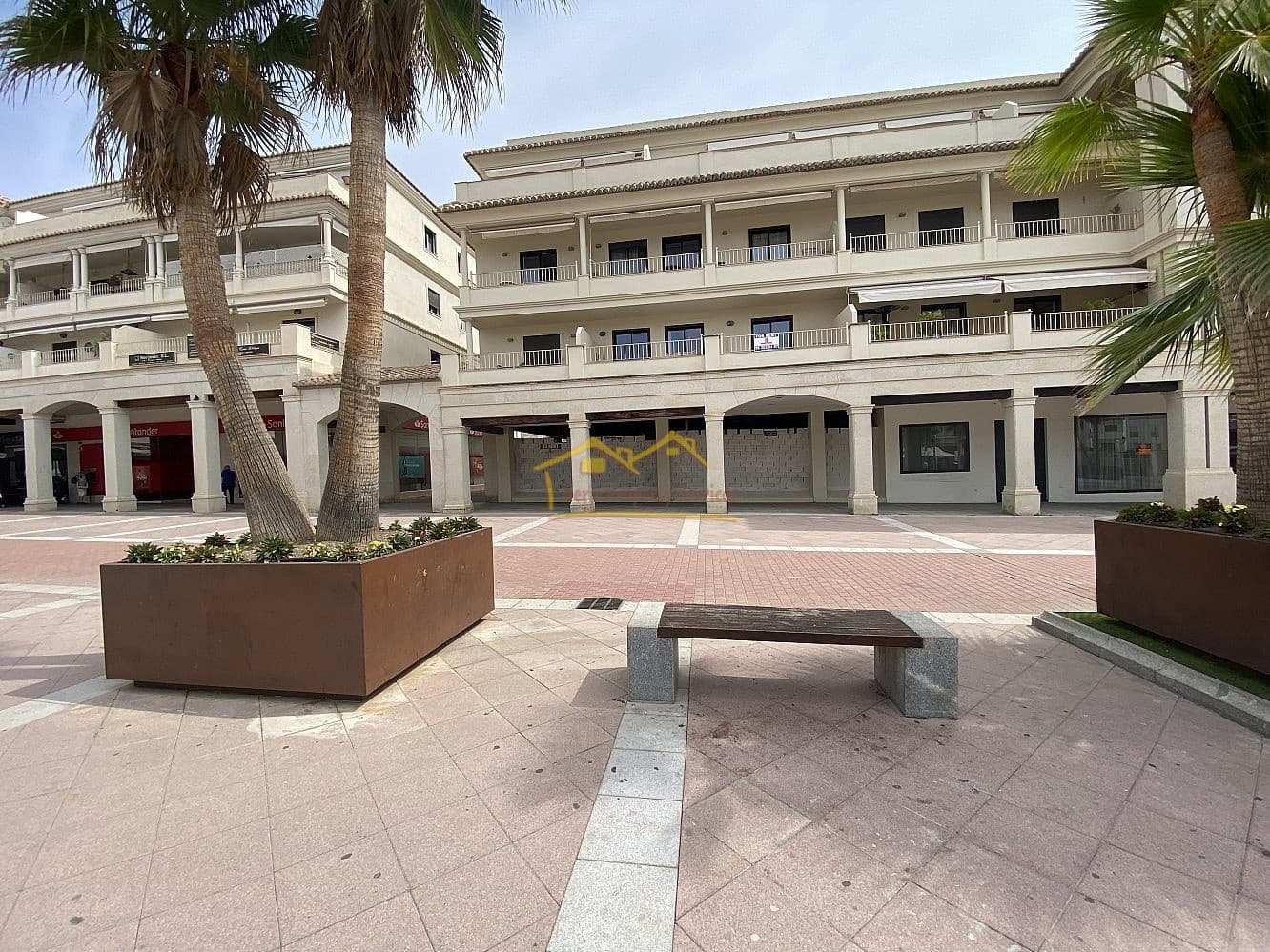 Erhverv til leje i Nerja - € 1.250 (Ref: 4452554)