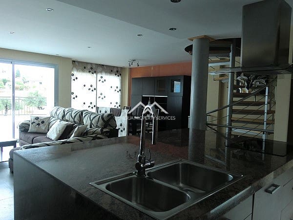 3 camera da letto Villa da affittare in Centro, Nerja con piscina garage - 1.600 € (Rif: 4484712)