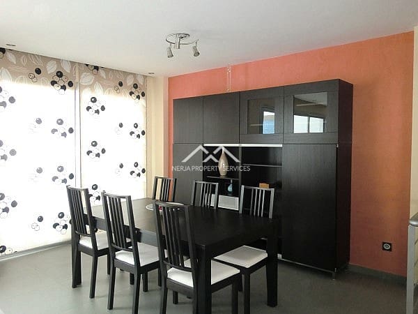 3 camera da letto Villa da affittare in Centro, Nerja con piscina garage - 1.600 € (Rif: 4484712)