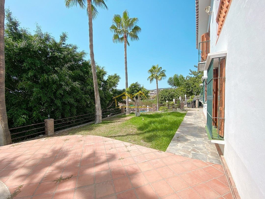 3 sovrum Villa att hyra i Frigiliana med pool garage - 2 500 € (Ref: 4734950)