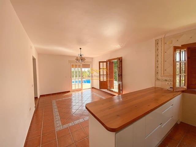 3 quarto Moradia para arrendar em Frigiliana com piscina garagem - 2 500 € (Ref: 4734950)