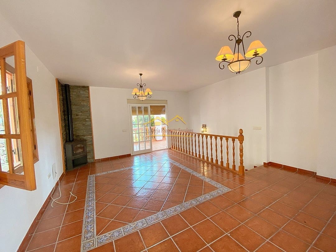 3 sovrum Villa att hyra i Frigiliana med pool garage - 2 500 € (Ref: 4734950)