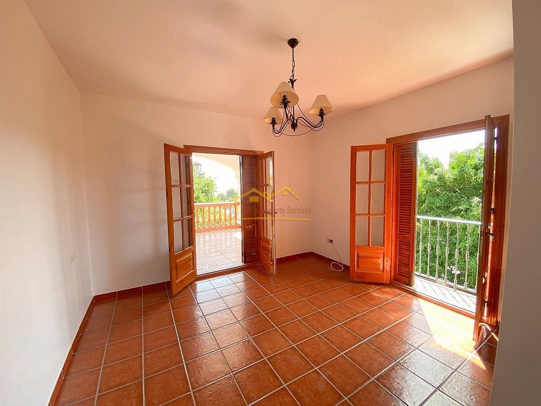 3 sovrum Villa att hyra i Frigiliana med pool garage - 2 500 € (Ref: 4734950)
