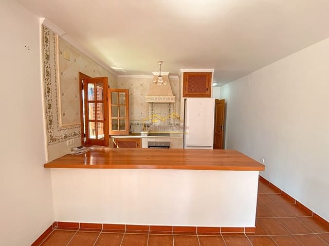 3 quarto Moradia para arrendar em Frigiliana com piscina garagem - 2 500 € (Ref: 4734950)