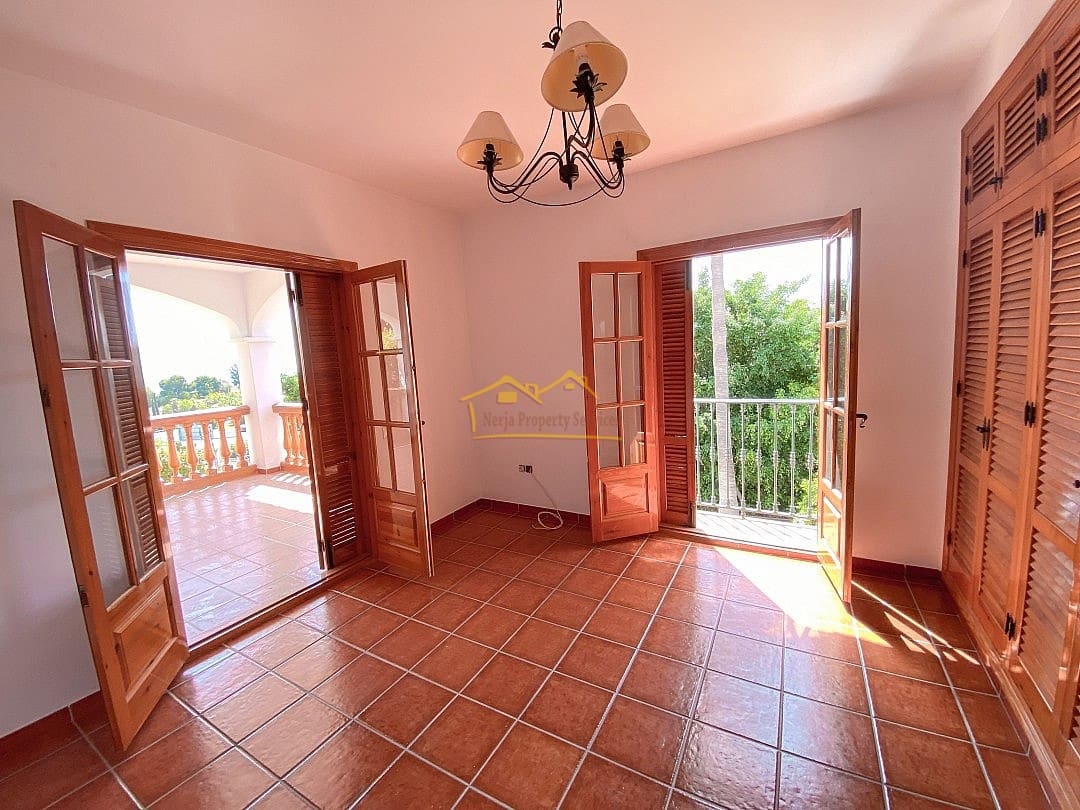 3 sovrum Villa att hyra i Frigiliana med pool garage - 2 500 € (Ref: 4734950)