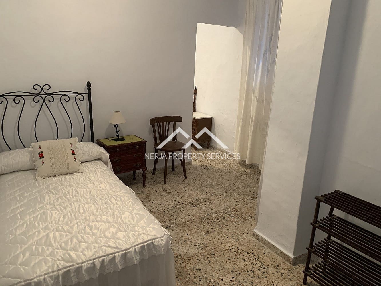 5 bedroom Townhouse for rent in Frigiliana - € 900 (Ref: 4786636)