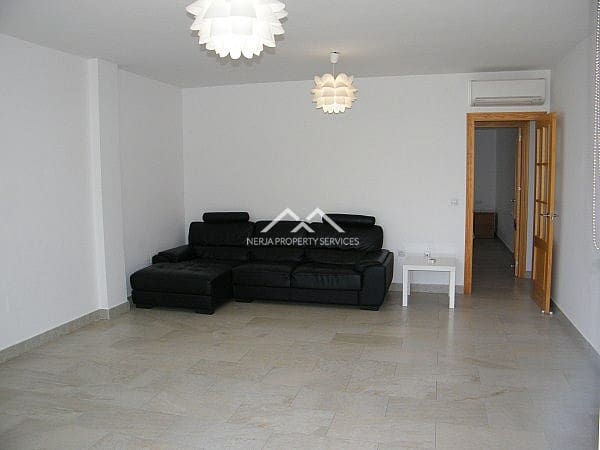 3 makuuhuone Huoneisto vuokrattavana paikassa Nerja - 1 100 € (Ref: 4815423)