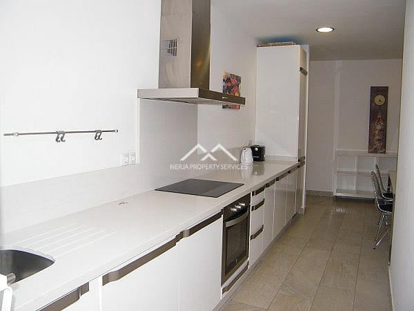 3 makuuhuone Huoneisto vuokrattavana paikassa Centro, Nerja - 1 100 € (Ref: 4815423)
