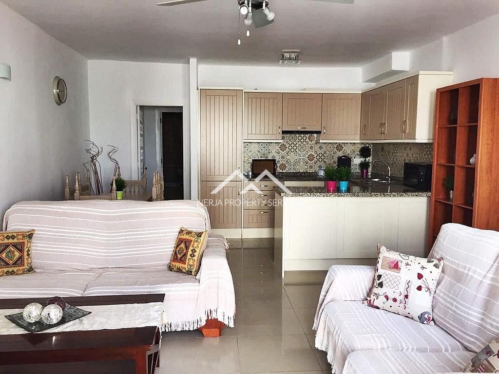3 soverom Hus til leie i Nerja med svømmebasseng - € 1 200 (Ref: 4914529)