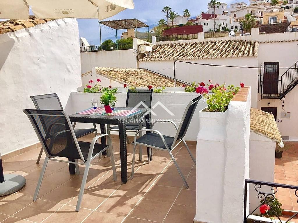 3 soverom Hus til leie i Nerja med svømmebasseng - € 1 200 (Ref: 4914529)