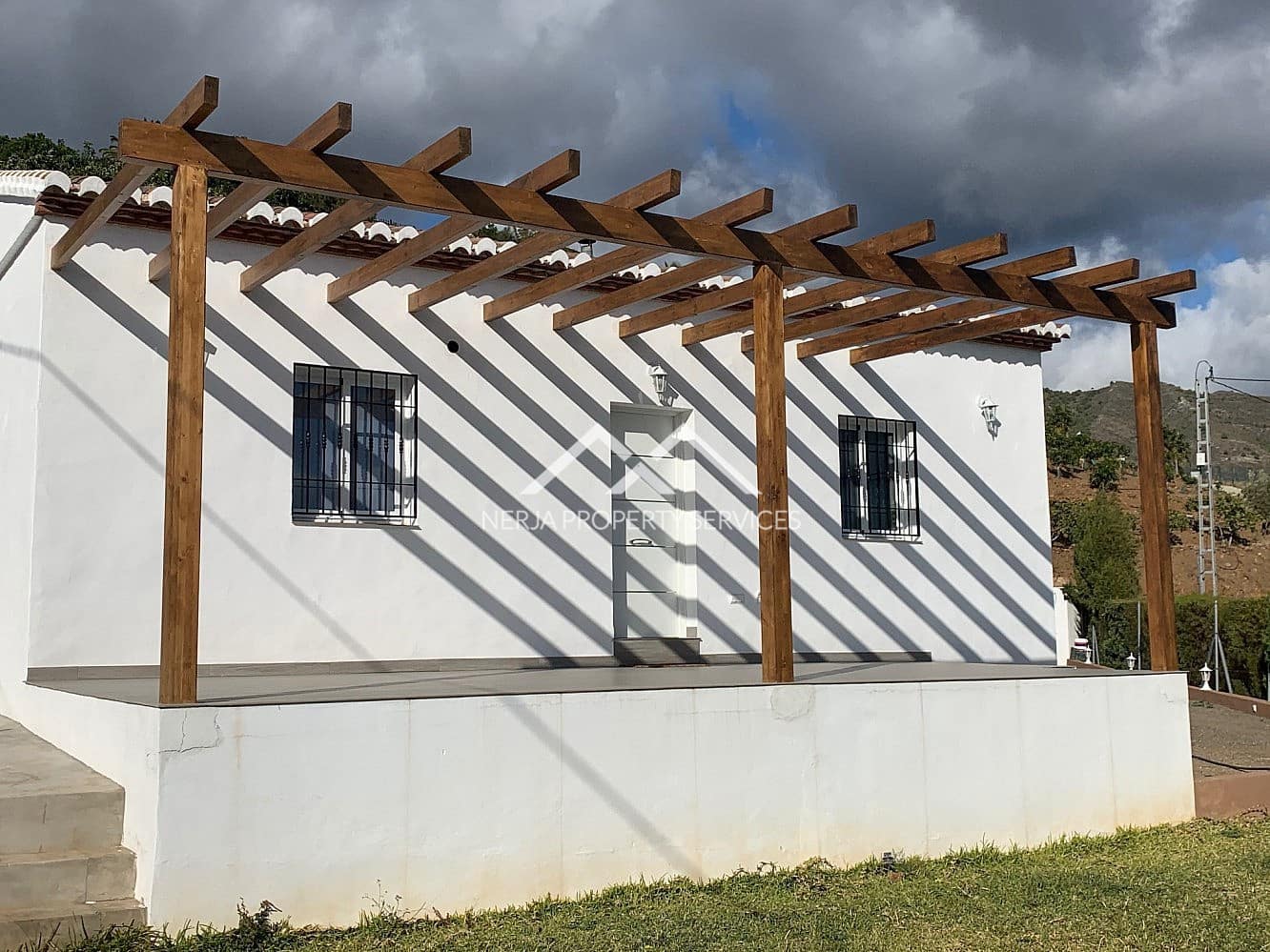 2 soverom Villa til leie i Frigiliana med garasje - € 1 000 (Ref: 4914532)