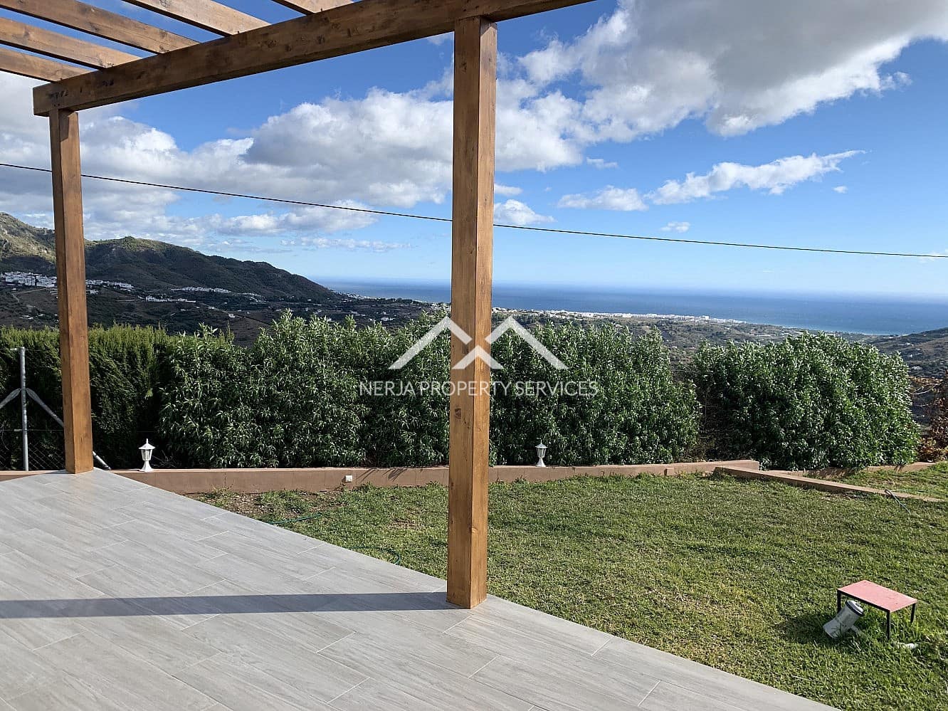 2 soverom Villa til leie i Frigiliana med garasje - € 1 000 (Ref: 4914532)